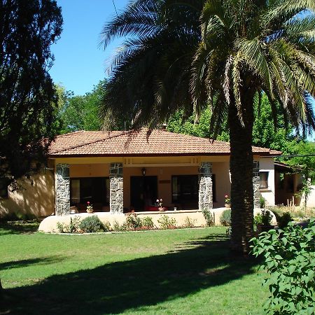 Las Acacias - Posada De Campo Вилья-Хенераль-Бельграно Экстерьер фото