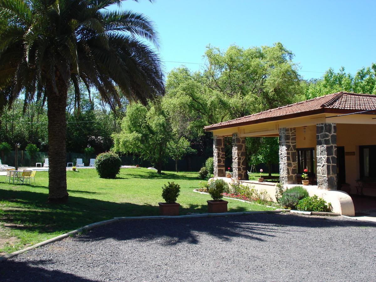 Las Acacias - Posada De Campo Вилья-Хенераль-Бельграно Экстерьер фото
